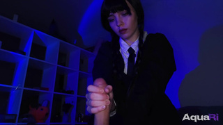 Секс видео Уэнсдей Аддамс в общежитии