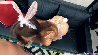 Страстный секс в костюме кролика – эксклюзивная съемка