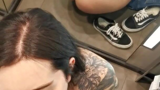 Горячее порно видео в магазине