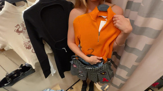 Blowjob a salesman in a shopping center