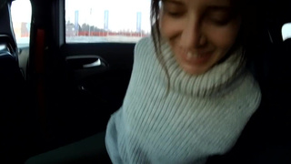 Секс в машине на парковке ТЦ – горячее порно видео с публичной близостью