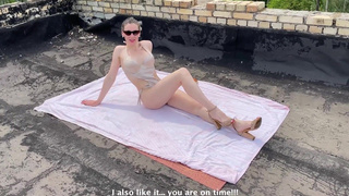 Секс видео с развратной блондинкой